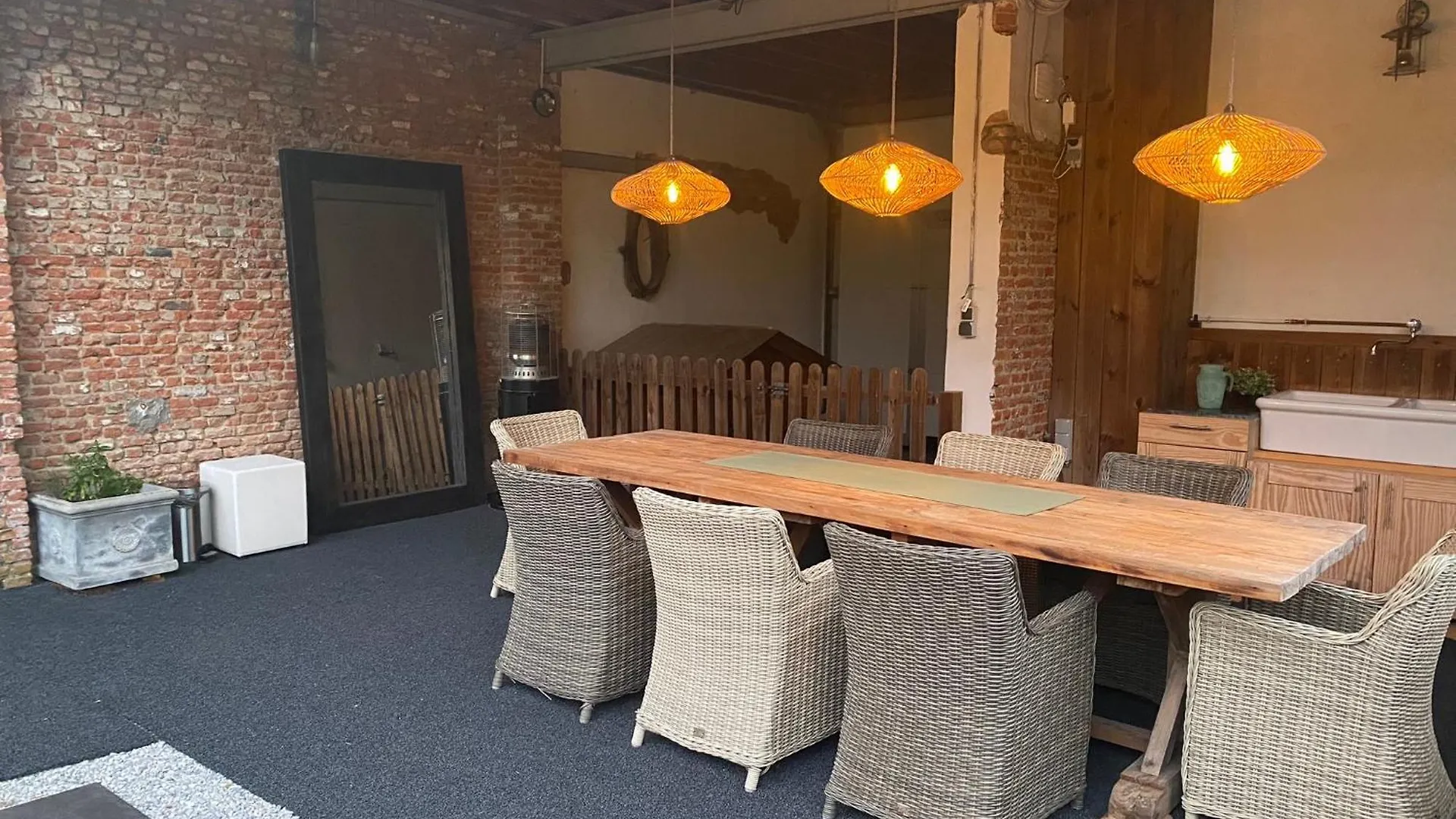 Huis Krekelhof Antwerp Bed & Breakfast